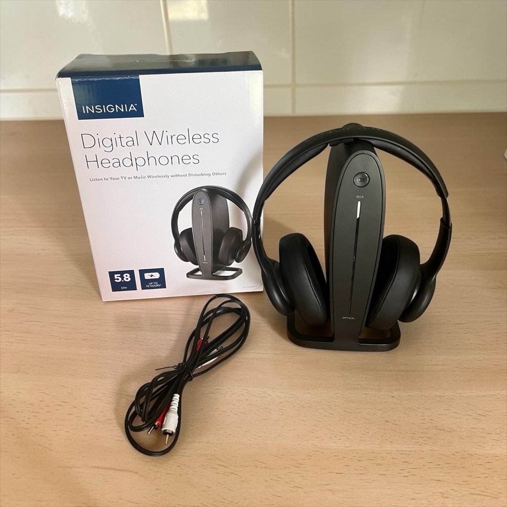 Insignia™ Digital Wireless Headphones 2.4 GHz Listen To Your TV
